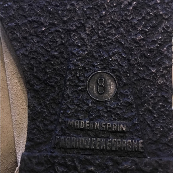 Suede ankle boots made in Spain size 8, light tan - Picture 7 of 7